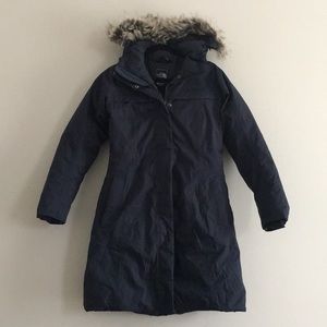 NORTH FACE navy women’s long puffer down parka